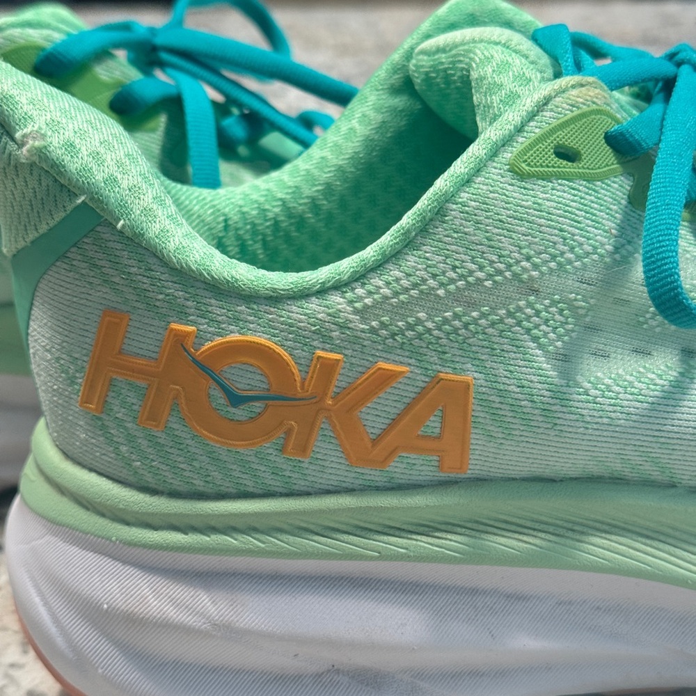 Women’s Hoka Clifton 9